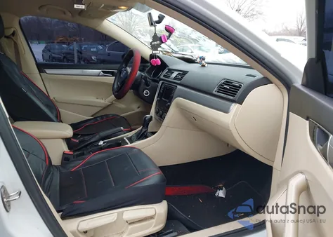 2018 Volkswagen Passat 2.0T R-Line/2.0T S from USA, damaged, VIN 1VWAA7A30JC016909